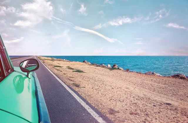 How To Stay Safe On A Road Trip (14 Safety Tips)